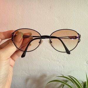 Black Frame Gradient Lens Women's Sunglasses